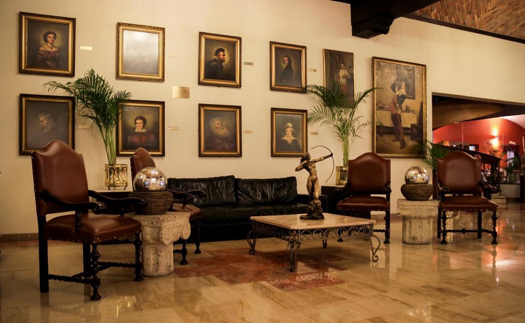 Real De Minas Poliforum ليون المظهر الخارجي الصورة